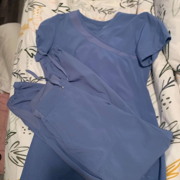 Medical uniform - Picture 3 of 3